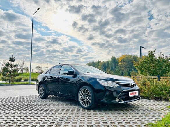 2017 Toyota Camry US Market VII (XV50) Рестайлинг, чёрный, 2300000 рублей
