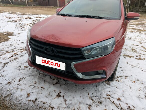 2017 Lada (ВАЗ) Vesta I, красный, 500000 рублей