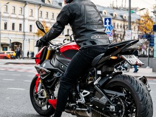 2019 BMW S 1000 R, красный, 1230000 рублей, вид 2