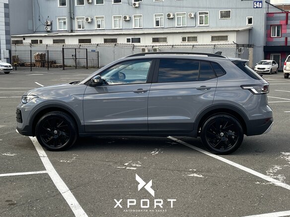 2026 Volkswagen Tharu XR, серый, 2150000 рублей - вид 1