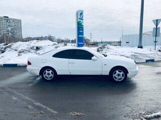 1998 Mercedes-Benz CLK-Класс 200 I (W208), чёрный, 350000 рублей, вид 2