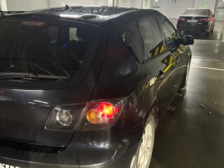 2006 Mazda 3 I (BK) Рестайлинг, чёрный, 400000 рублей, вид 4