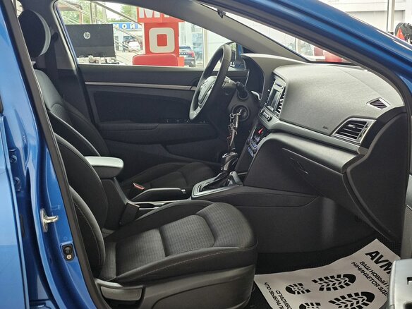 2017 Hyundai Elantra VI (AD), синий, 1699000 рублей - вид 17