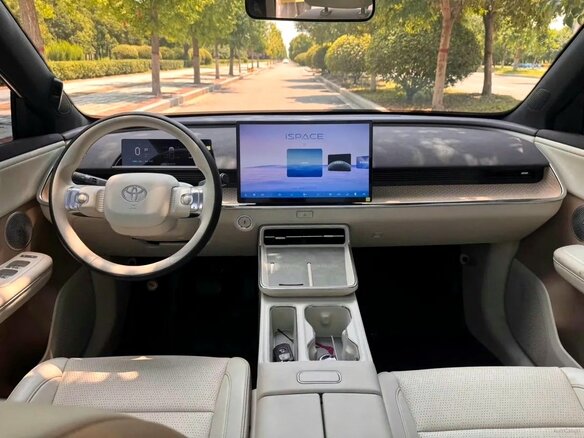 2026 Toyota bZ3X 58.3 kWh, белый, 2870000 рублей - вид 8