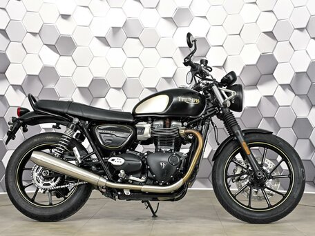 2021 Triumph Street Twin, чёрный, 747000 рублей, вид 3