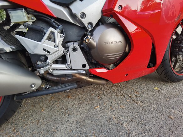 2015 Honda VFR 800, красный, 850000 рублей - вид 12