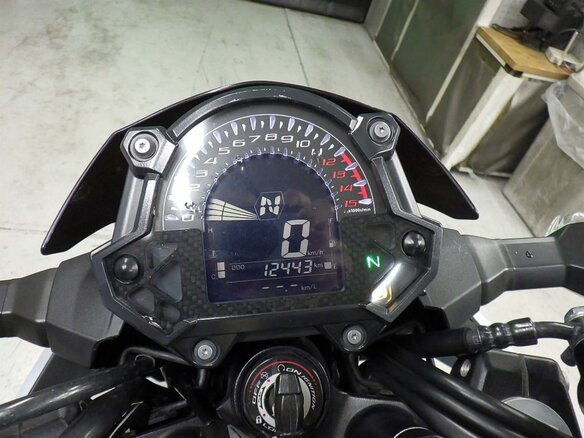 2019 Kawasaki Z 400, белый, 649000 рублей - вид 6