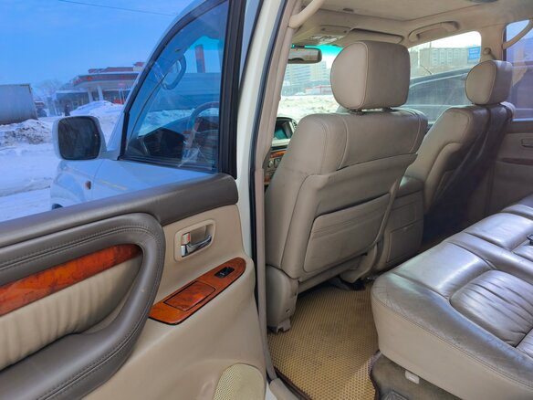 2005 Lexus LX 470 II Рестайлинг, бежевый, 2100000 рублей - вид 14
