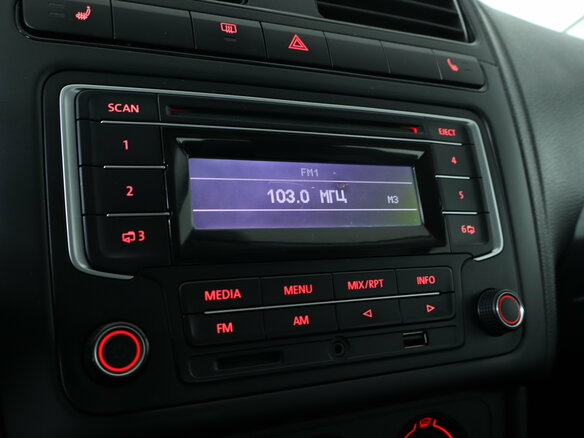 2014 Volkswagen Polo V, чёрный, 689000 рублей - вид 11