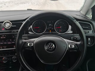 2015 Volkswagen Golf VII, синий, 1350000 рублей, вид 4