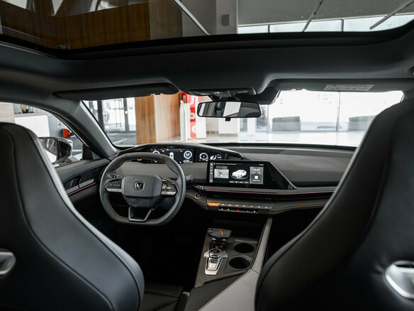 2024 Changan UNI-V I, белый, 3329900 рублей - вид 21