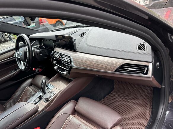 2018 BMW 5 серии 520d xDrive VII (G30/G31/G38), чёрный, 2200000 рублей - вид 5