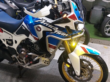 2018 Honda CRF 1000L Africa Twin, белый, 1080000 рублей, вид 1