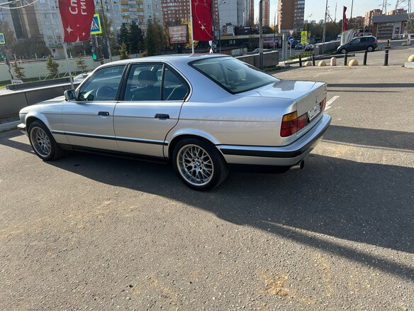 1992 BMW 5 серии 520i III (E34), серебристый, 750000 рублей - вид 8