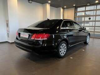 2014 Mercedes-Benz E-Класс 200 IV (W212, S212, C207) Рестайлинг, чёрный, 2077000 рублей, вид 3