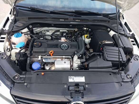 2012 Volkswagen Jetta VI, белый, 990000 рублей - вид 9