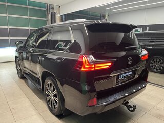 2020 Lexus LX 570 III Рестайлинг 2, чёрный, 10700000 рублей, вид 5