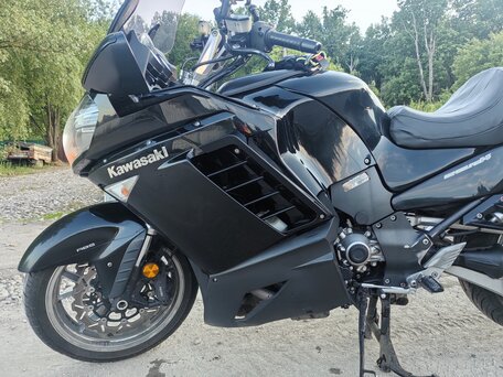 2010 Kawasaki GTR 1400 (Concours 14), чёрный, 450000 рублей, вид 3