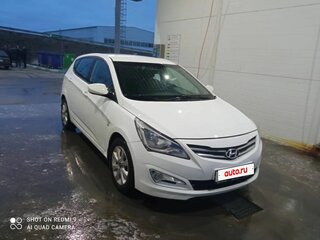 2016 Hyundai Solaris I Рестайлинг, белый, 750000 рублей, вид 4