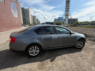 2017 Skoda Octavia III (A7) Рестайлинг, серый, 1650000 рублей, вид 4