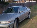 2001 Mitsubishi Diamante II, серый, 360000 рублей - вид 4
