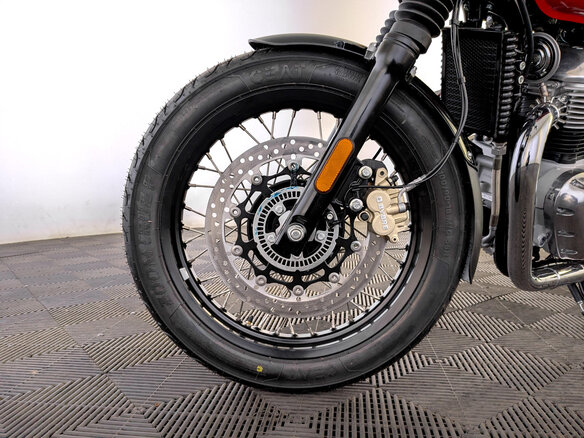 2026 Royal Enfield Interceptor 650, чёрный, 699000 рублей - вид 10