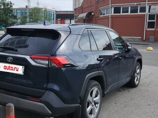 2020 Toyota RAV4 V (XA50), синий, 3200000 рублей, вид 3