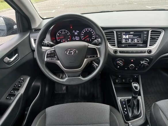 2020 Hyundai Solaris II Рестайлинг, чёрный, 1170000 рублей - вид 16