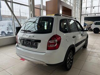 2025 Lada (ВАЗ) Granta Cross I Рестайлинг, белый, 1250000 рублей, вид 4