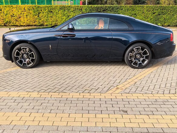 2021 Rolls-Royce Wraith Black Badge, синий, 34000000 рублей - вид 7