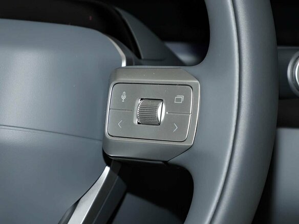 2026 Audi E5 83 kWh, голубой, 7620000 рублей - вид 12