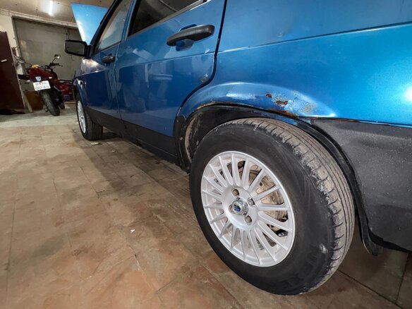 2000 Lada (ВАЗ) 21093i, синий, 130000 рублей - вид 13