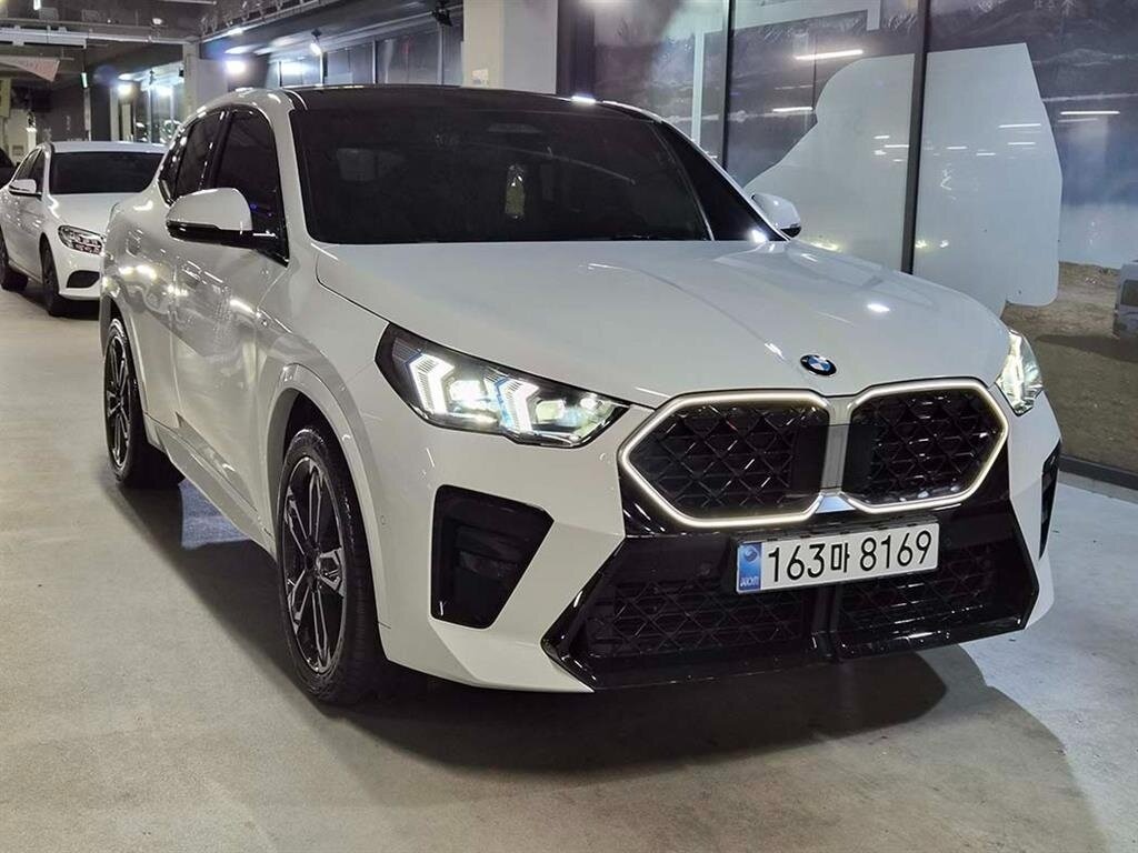 Открыть фотографии: BMW X2 II (U10)