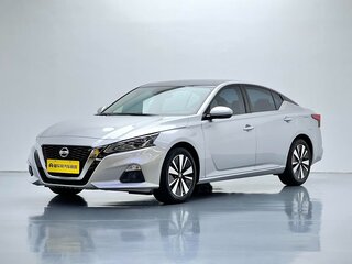 2022 Nissan Altima VI (L34), серебристый, 2100678 рублей, вид 1