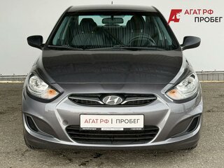 2013 Hyundai Solaris I, серый, 845000 рублей, вид 2
