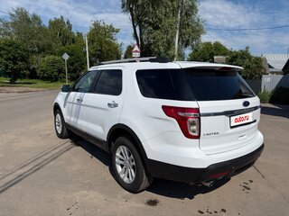 2013 Ford Explorer V, белый, 1570000 рублей, вид 2