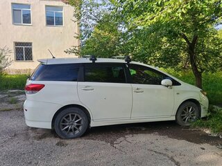 2011 Toyota Wish II, белый, 1300000 рублей, вид 3