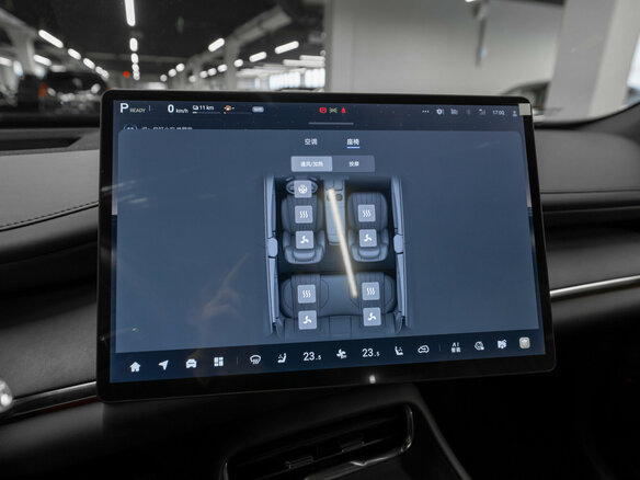2026 Changan Qiyuan Q07 31.7 kWh, чёрный, 3750000 рублей - вид 27