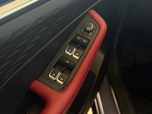 2026 Geely Coolray I Рестайлинг 2, фиолетовый, 2964990 рублей - вид 7