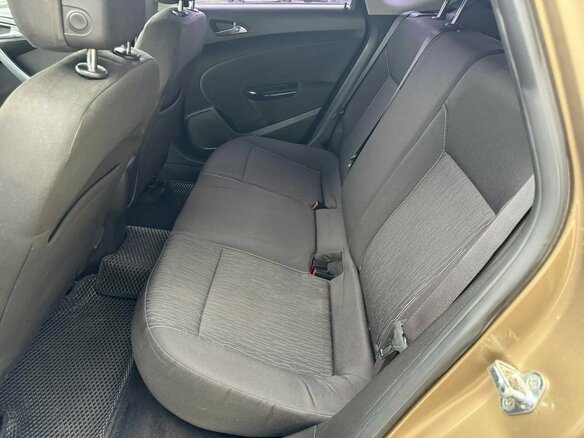2013 Opel Astra J Рестайлинг, бежевый, 550805 рублей - вид 14