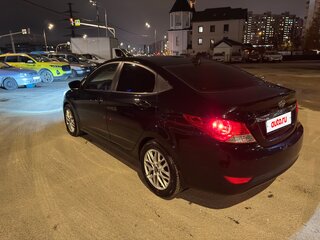 2011 Hyundai Solaris I, чёрный, 575000 рублей, вид 4