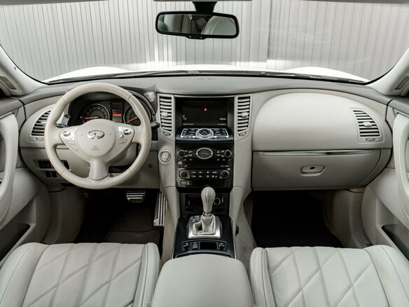2009 Infiniti FX35 II (S51), белый, 1550000 рублей - вид 12