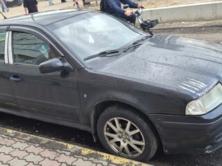 2008 Skoda Octavia I (A4) Рестайлинг, чёрный, 330000 рублей, вид 3
