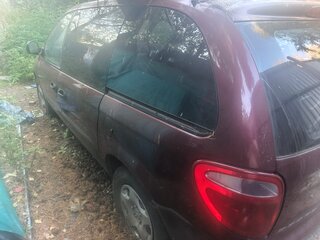 2002 Dodge Caravan 4-speed IV, пурпурный, 220000 рублей, вид 4