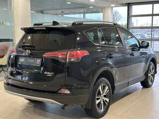2017 Toyota RAV4 IV (XA40) Рестайлинг, чёрный, 2177000 рублей, вид 4