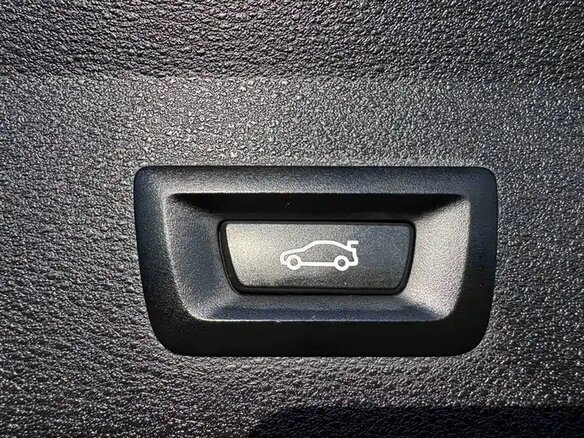 2022 BMW X1 Long 20Li sDrive II (F48) Рестайлинг, белый, 2365120 рублей - вид 15