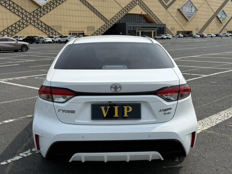 2022 Toyota Levin XII (E210) Рестайлинг, белый, 1500000 рублей, вид 4