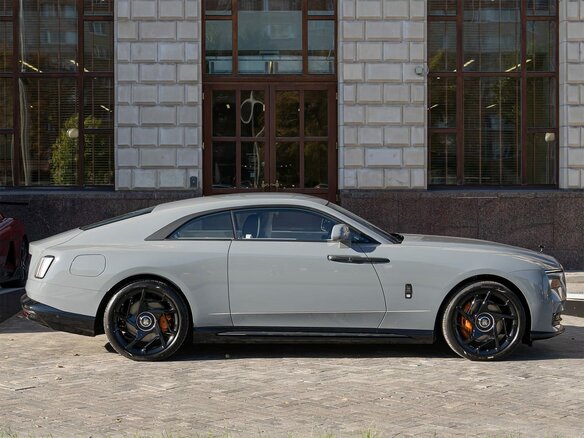 2026 Rolls-Royce Spectre Black Badge I Рестайлинг (Series II), серый, 72000000 рублей - вид 9