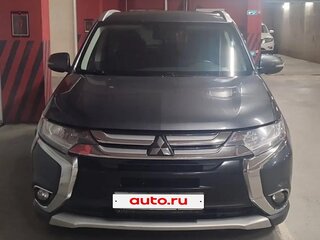 2018 Mitsubishi Outlander III Рестайлинг 2, серый, 1990000 рублей, вид 3