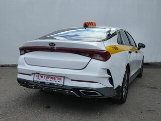 2020 Kia K5 III, чёрный, 1150000 рублей, вид 5